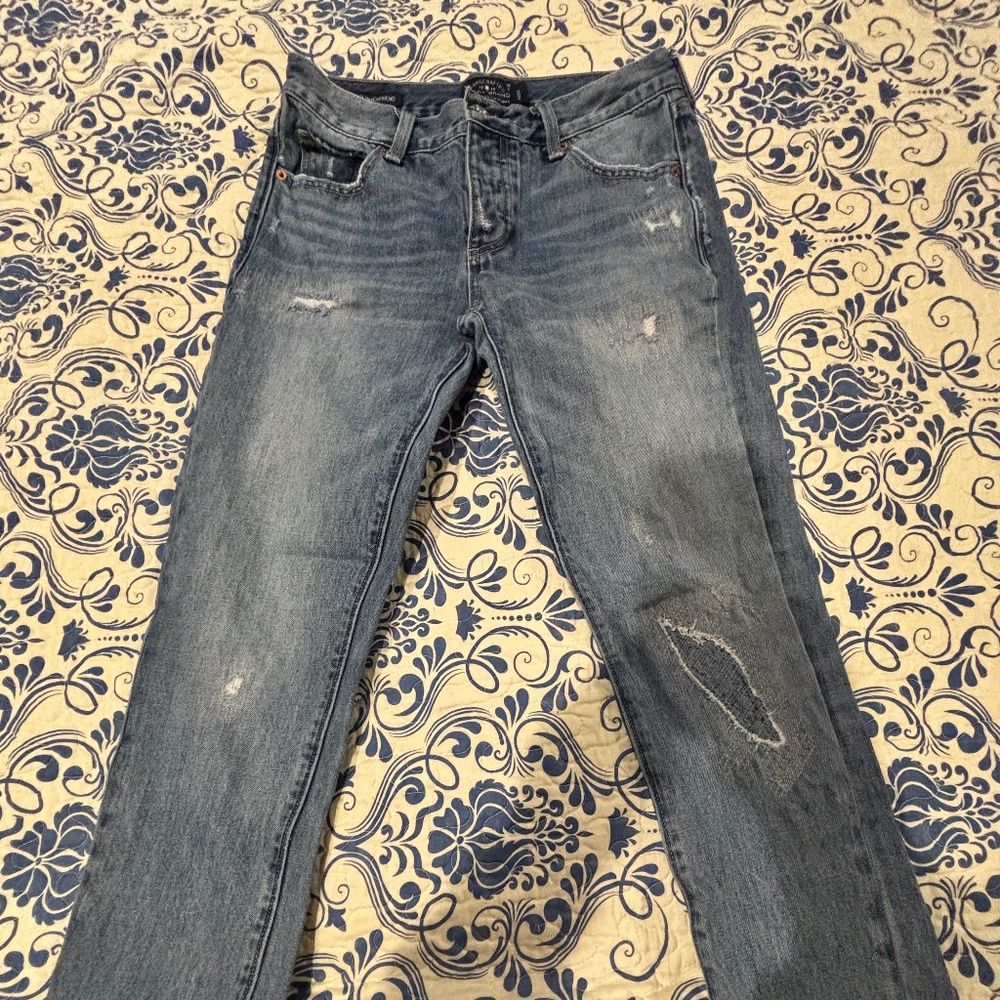 Lucky Brand Distressed Sienna Boyfriend denim